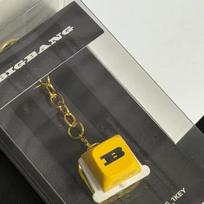 BIGBANG (Brand New) Yellow Keycaps black