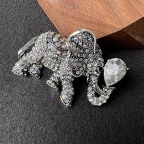 Fashion New Design Alloy Diamond Elephant Brooch High-End Trend Temperament Brooch With Accessories black