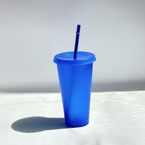 5/10 vnt. 24oz puodeliai su dangteliais ir šiaudeliais Daugkartiniai plastikiniai puodeliai Ledo kavai Didelis vandens butelis Vakarėliui Šaltas puodelis Vasaros gėrimų indai 10 pcs