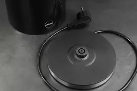ELDOM C530 NEVO elektrinis virdulys 1,7 L 2200 W Juoda, Permatomas