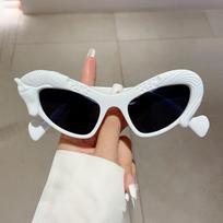 Fashion Vintage Horse Frame Cat Eye Sunglasses Women For Men Sun Glasses Punk Shades Luxury Brand Designer Funny Eyeglasses black