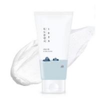 ROUND LAB 1025 Dokdo Cleansing Foam Gentle Hydrating Face Wash 150ml white