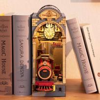 „Varvikas“ Book Nook rinkinys „Time Travel“ (RDS006e)