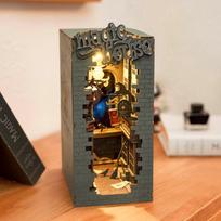 „Varvikas“ Book Nook rinkinys „Magic House“ (RDS005e)