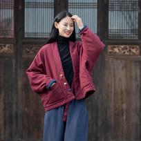 2026 Winter New Women's Retro Frog Button Quilted Cotton Linen Jacket One Size vyno raudonos spalvos