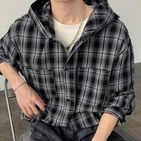 Vyriški languoti su gobtuvu marškiniai Oversized Laisvalaikio Sagomis ilgomis rankovėmis Juodai balti languoti Streetwear Shacket Viršus M juoda