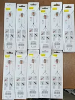 Blavec BH-20 automobilinis telefono laikiklis su siurbtuku, juodas (pažeista pakuotė)