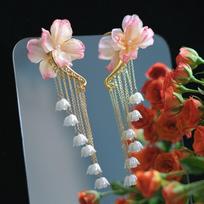 Exquisite Long Tassel Flower Ear Cuff – No Piercing Needed, Luxurious Design for Women brown
