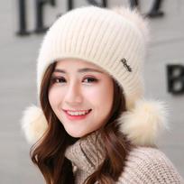 Winter Women's Knitted Hat Fashion Hairball Wool Hat Solid Color Ear Protection Cute Plush Thickened Warm Hat one size smėlis