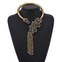 Luxury Full Rhinestone Flower Choker, Vintage Tassel Fake Collar Exaggerated Banquet Necklace pilka