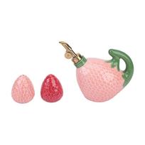 Ceramic Oil Dispenser Bottle And Salt Pepper Shaker With Strawberry Design For Cooking Condiment Container Set rožinė