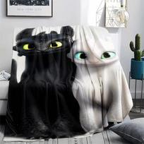 Toothless & Light Fury pattern Flannel Blanket, High quality Comfortable for All Seasons, Home Decor, Warmth and Comfort, Perfect for Gifts. 80cm x 120cm