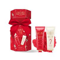 Grace Cole Shower Set ( Fík & Brusinka ) - Dárková sada péče o tělo s houbičkou ( 3 ks )