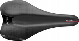 Balnas Selle Italia SLR Boost Kit Carbonio su lengvais anglies bėgeliais ir ergonomišku dizainu