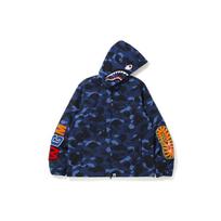 Bape spalvotas kamufliažas Wgm ryklys su gobtuvu striukė 001LJG301007X XL black