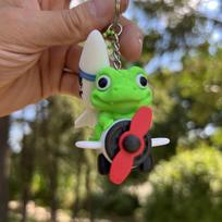 Funny Keychain for Tralalero Tralala Novelty Bombardino Crocodilo Pendant High-Heeled Shark Statue Bow Wearing Figurine Decor green