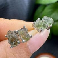 High Quality 925 Sterling Silver Natural Moldavite RAW Stone Stud Earrings for Healing & Fashion free gray