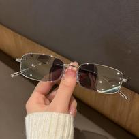 Vintažiniai maži stačiakampiai akiniai nuo saulės moterims vyrams auksinis metalinis rėmelis madingi trendy UV400 lęšiai Streetwear lengvi akiniai nuo saulės black