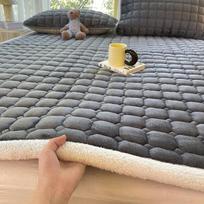 Naujas Milk Velvet dygsniuotas čiužinys, flanelinis, sutirštintas vientisos spalvos tatami kilimėlis, apsauginis čiužinio kilimėlis 180*200cm pilka