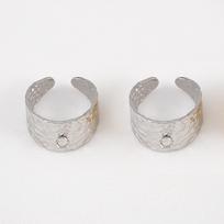 2Pcs Metal Embossed Open Hammer Texture Wide Adjustable Ring Settings Blank Rings Base Jewelry Making DIY Finger Ring With Loop 2pcs white