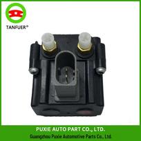 BMW 5 Series E61 Air Suspension Pump Valve 37206789937 Available 15x10x8 cm black