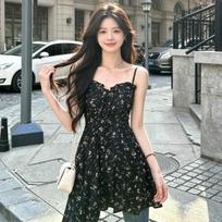 Spring and summer new romantic capture, dark pure desire Spice Girl niche irregular floral suspender dress dress 2XL black