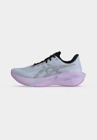 ASICS Bėgimo batai 'NOVABLAST 6 LITE-SHOW' pilka / levandų spalva