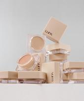 Luna Concealer Pod Model Ivory beige