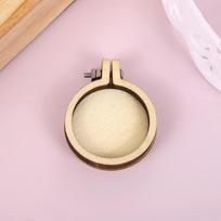 5 PACK Mini Embroidery Hoop Small Wooden Mini Crossing Stitch Hoop Animal Shaped Mini Wood Hoop Ring for DIY Pendant Crafts beige