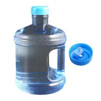 Daugkartinio naudojimo plastikinis vandens indas su rankena ir dangteliu, didelės talpos dozatoriai, maistinės klasės skaidrus butelis namams, biurui, įpilamas į aušintuvą S pilka