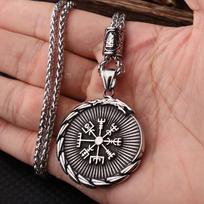 Nerūdijančio plieno vikingų drakono Odino trikampio simbolio pakabukas karoliai skandinaviškas asmenybės vyriškas papuošalas mada pendant + bead + 60cm chain black