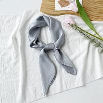 Prabangus solidus 70*70cm šilko kvadratinis šalikas moteriškas minkštas atlasas plaukų juosta, kaklaraištis, moteriškas galvos apdangalas. 70*70CM pilka