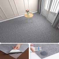 Self adhesive roll carpet stickers are easy to cut slip resistant and wear-resistant suitable for bedrooms and offices 40cmX3m gray