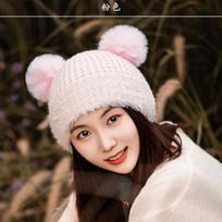Winter warm girls knitted hat cute hairball fan retro thick needle twist ear protector wool hat One Size rožinė