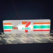 7-Eleven Įkraunamas šviečiantis magnetinis šaldytuvo lipdukas