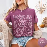 Comfort Colors® Snail Shirt, Cottagecore Garden Tee, Vintage Nature Lover Gift, Folk Art Forest Graphic Tee, Retro Boho Slug T-Shirt 140 brown