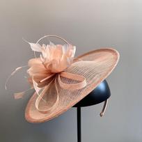 French Solid Color Prom Party Top Hat Feather Ostrich Rod Linen Headgear Hair Accessories Light Luxury Flat Hat Headband beige