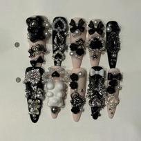 10Pcs Retro Red Rhinestone Stiletto Press On Nails Handmade Fake Nail Tips Removable Dark Chic Nail Patches black