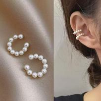 Womens C-shaped Pearl Clip On Earrings Minimalist Elegant Small Light Luxury Ear Jewelry Non-pierced Ears 2 Pcs Pearl Ear Cuff Set gray