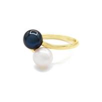 Ring - Pearls & Colors - Round Freshwater Cultured Pearls 7-8 mm - White Pearl & Black - 375/1000 Yellow Gold - Woman 58