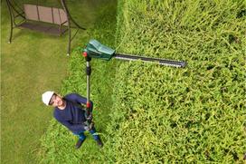 Bosch Group Bosch UniversalHedgePole 18 Hedge Trimmer Electric 2200spm 430mm Blade Length