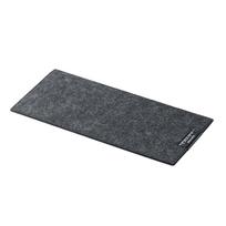 Sanwa Direct klaviatūros kilimėlis, 32 cm pločio x 14,5 cm gylio, veltinis, tylus, neslystantis, skirtas klaviatūroms be skaičių bloko, mažas, kompaktiškas, pilkas, 200-KBMAT1DGY-S gray