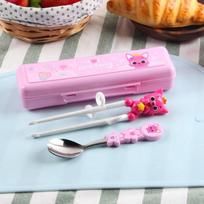 Izoum Pinkfong vaikiškas mielas trimačių korekcinių lazdelių rinkinys, įvairių spalvų, korekcinės lazdelės + šaukštas + dėklas pink