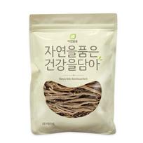 Dandelion root that resembles nature beige
