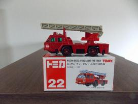 Tomica Nissan Diesel Rare Made in Japan Ladder Fire Truck with Retractable and Swiveling Ladder body made in outer box made in 86 (Main Japan, China) gray