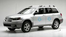 Mitsubishi Outlander 03-06 - Chromuotos šoninės durelių juostos, chromuotos apsauginės