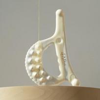 Dalva slim fit ceramic gua sha beige