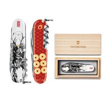VICTORINOX Sengoku Sumi-e Climber Swiss Army Knife 14 Functions Multi-Tool Collectible Disaster Preparedness Paulownia Wood Box Samurai Crest beige