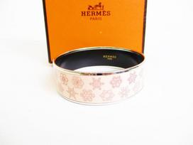 Authentic HERMES Pink Enamel Bangle Bracelet Emaiyu GM #7605 Seller refurbished