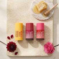 Burt's Bees Bee Mine Mini lūpų balzamų 3 vnt. dovanų rinkinys beige